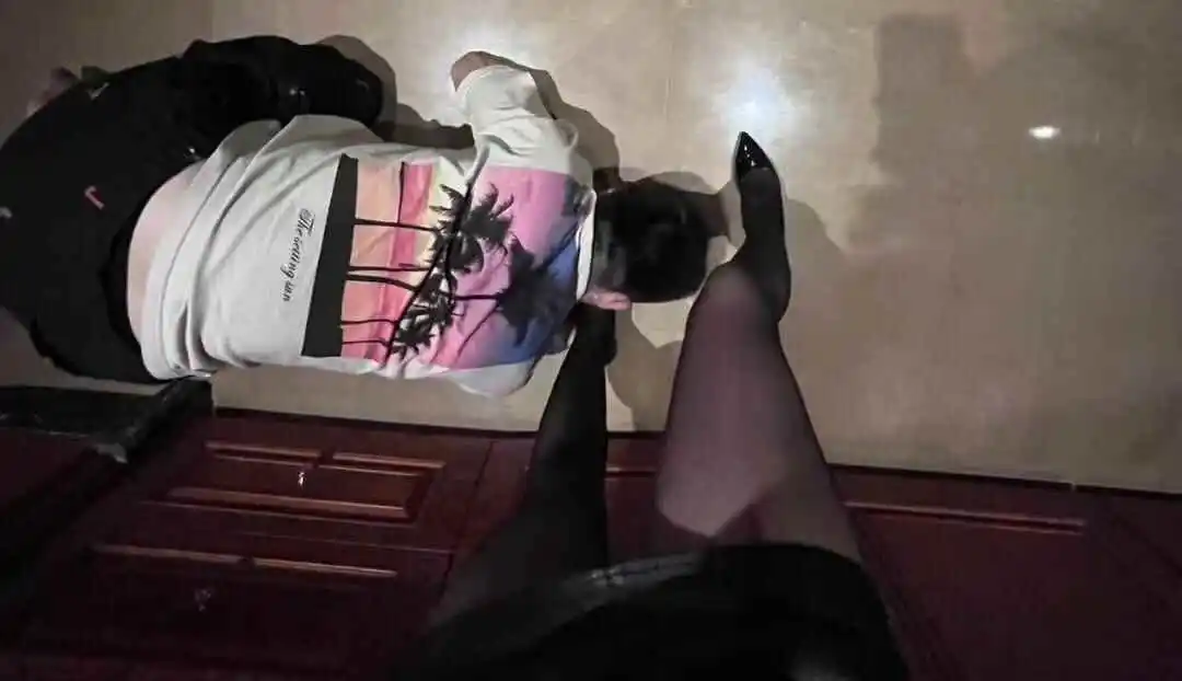 如何在BDSM中释放对“tickle”的欲望和刺激？ 一